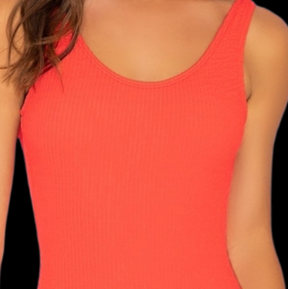 🔴BOGO This “Baywatch" one-piece in Scarlet Red has never fit me was a gi…